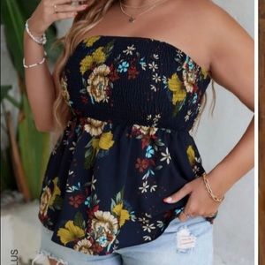 Plus size 18. floral print shirred peplum tube top. Navy blue. Boho style
